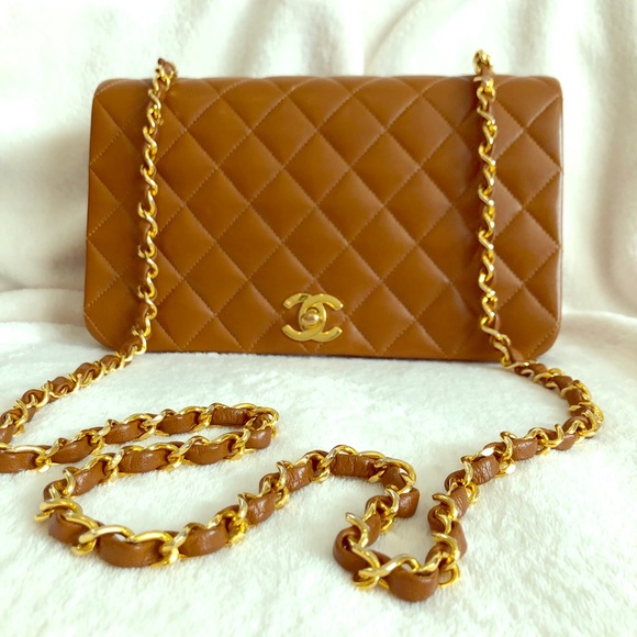 CHANEL Handbags - CHANEL lambskin RARE Caramel Color 💯AUTHENTIC